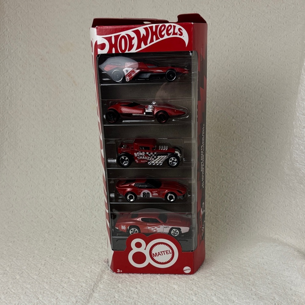 NIB Mattel Hot Wheels Toy Car Set